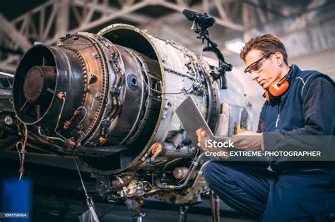  Aramide : Un Héros Indiscret de l'Industrie Aérospatiale !